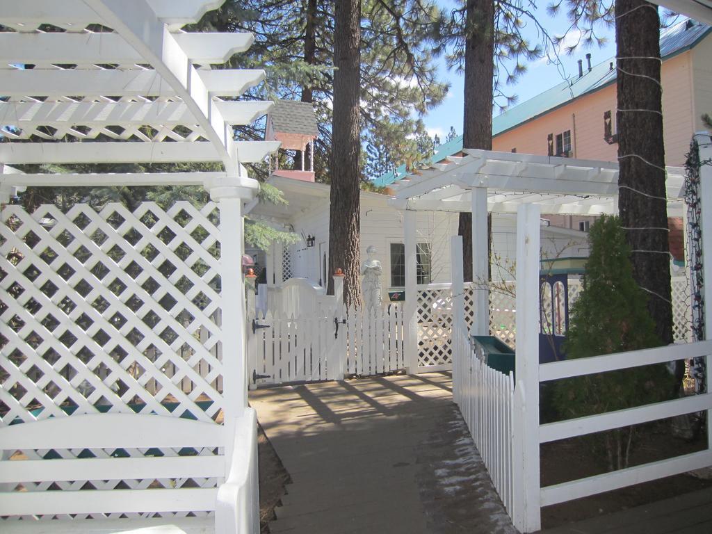 Tahoe Chalet Inn, The Theme Inn Lake Tahoe Airport 외부 사진